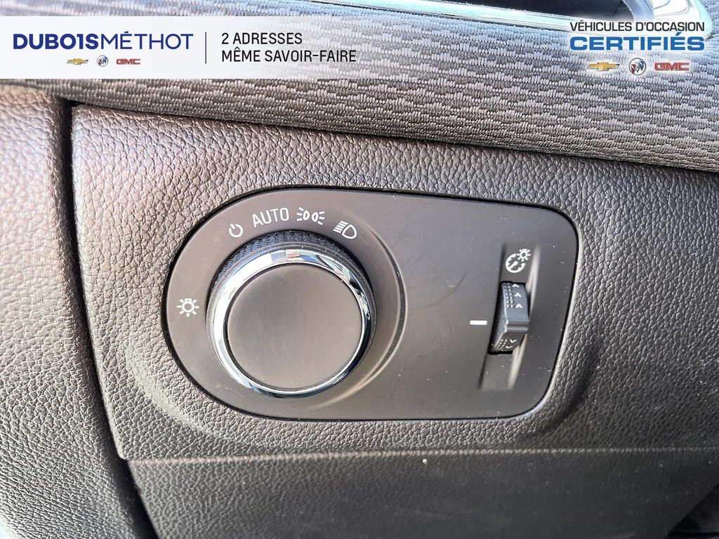 Chevrolet Cruze LT AUTOMATIQUE, AIR CLIMATISEE, CAMERA DE RECUL !! 2018 à Victoriaville, Québec - 13 - w1024h768px