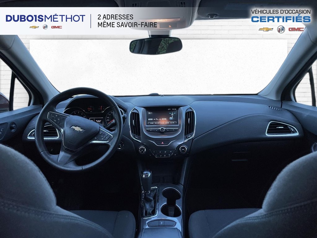 Chevrolet Cruze LT AUTOMATIQUE 1.4L TURBO HATCHBACK AUTOMATIQUE 2018 à Plessisville, Québec - 10 - w1024h768px