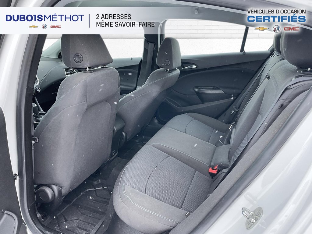 Chevrolet Cruze LT, AUTOMATIQUE, AIR CLIMATISEE, SIEGES CHAUFFANTS 2019 à Victoriaville, Québec - 11 - w1024h768px