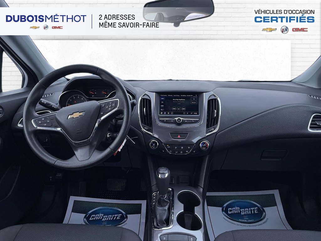 Chevrolet Cruze LT, AUTOMATIQUE, AIR CLIMATISEE, SIEGES CHAUFFANTS 2019 à Victoriaville, Québec - 12 - w1024h768px