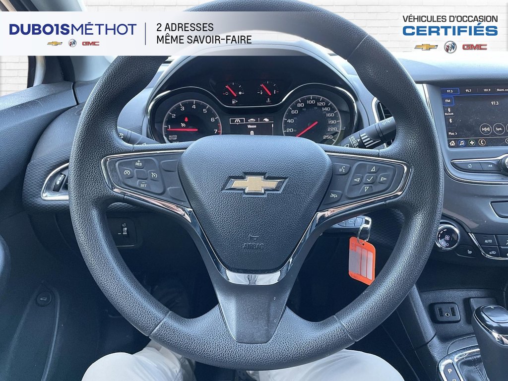 Chevrolet Cruze LT, AUTOMATIQUE, SIEGES CHAUFFANTS 2019 à Victoriaville, Québec - 16 - w1024h768px