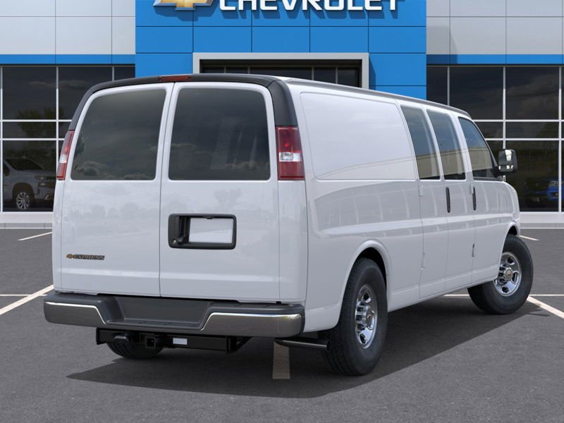 2026 Chevrolet Express Cargo 2500 WT 155'' in Plessisville, Quebec - 4 - w1024h768px