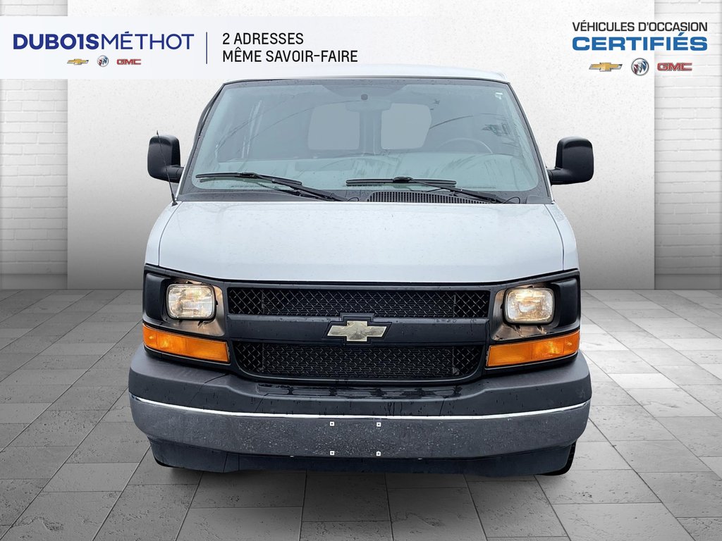 Chevrolet Express Cargo Van DURAMAX 2.8L DIESEL !!! 2017 à Victoriaville, Québec - 3 - w1024h768px