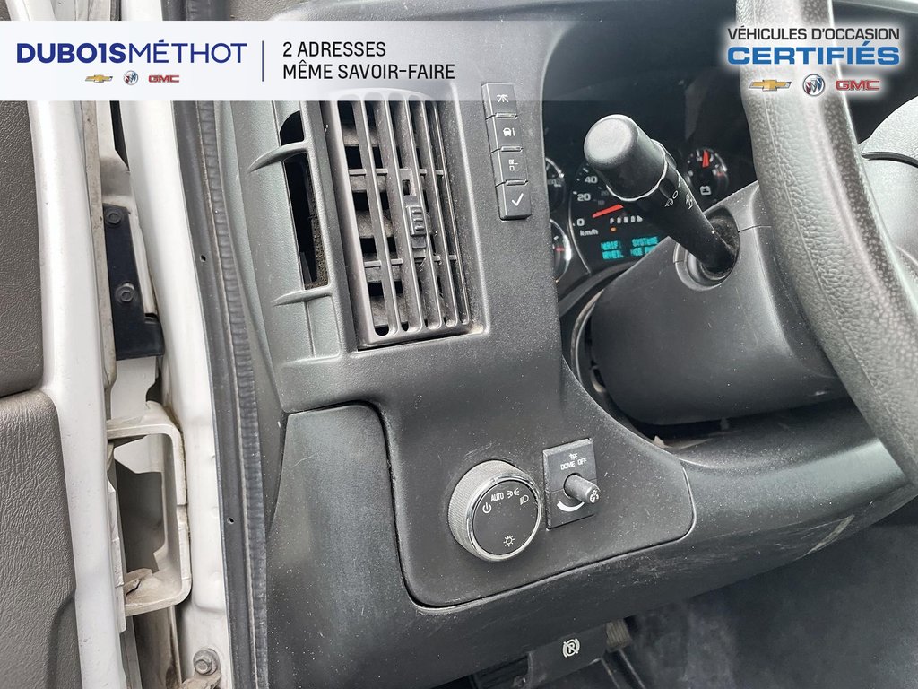 Chevrolet Express Cargo Van DURAMAX 2.8L DIESEL !!! 2017 à Victoriaville, Québec - 20 - w1024h768px