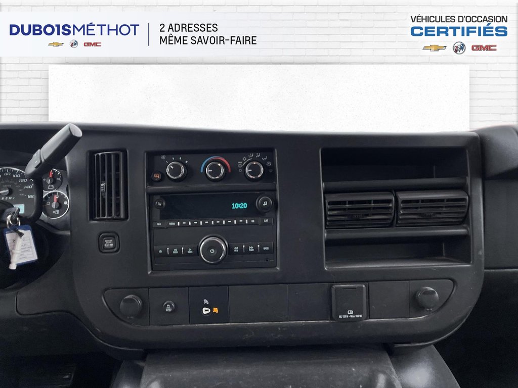 Chevrolet Express Cargo Van DURAMAX 2.8L DIESEL !!! 2017 à Victoriaville, Québec - 12 - w1024h768px