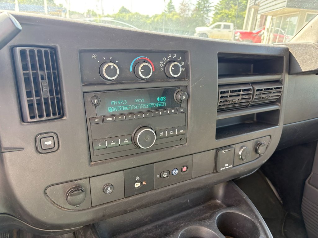 Chevrolet Express Commercial Cutaway CUBE 12 PIEDS DECK, V8 6.0L 2019 à Plessisville, Québec - 14 - w1024h768px