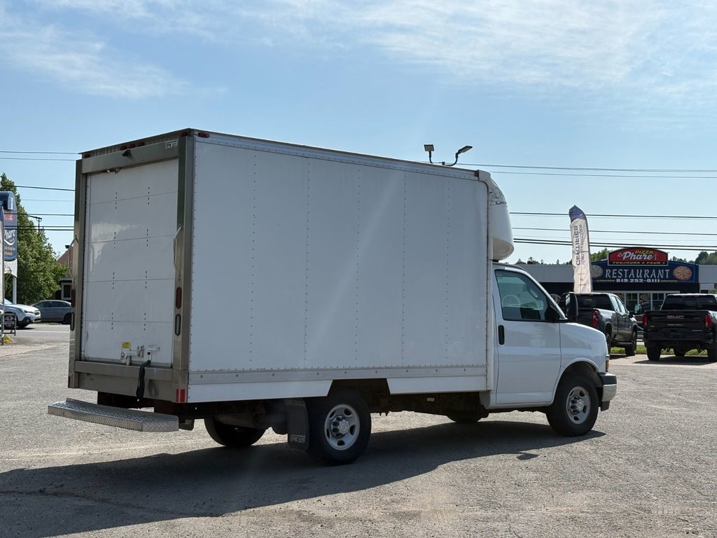 Chevrolet Express Commercial Cutaway CUBE 12 PIEDS DECK, V8 6.0L 2019 à Plessisville, Québec - 6 - w1024h768px