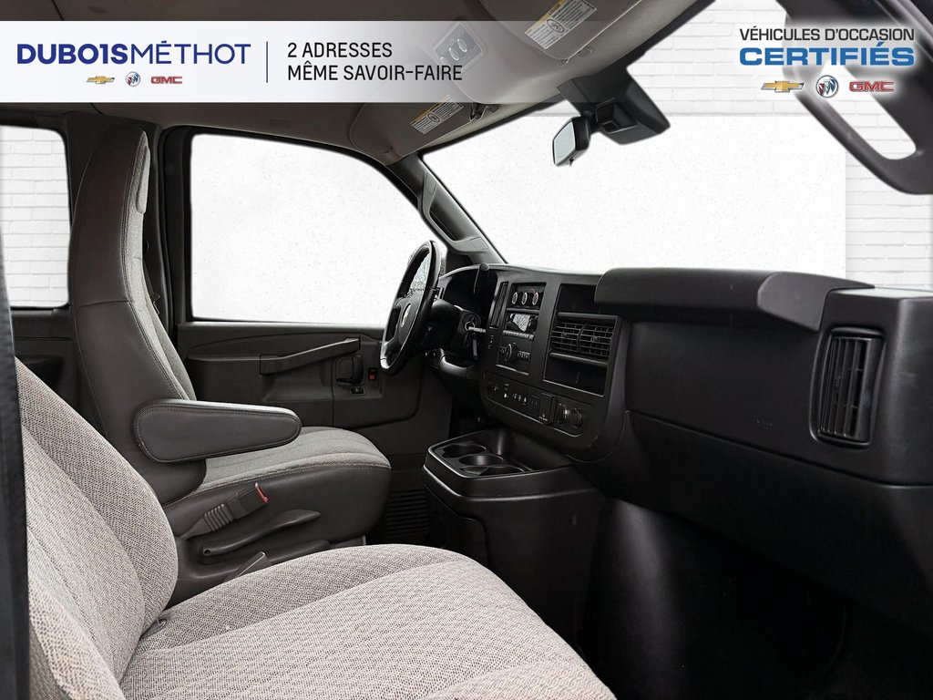 Chevrolet Express Passenger 12 PASSAGERS, ALLONGEE, V6 4.3L 2020 à Plessisville, Québec - 13 - w1024h768px