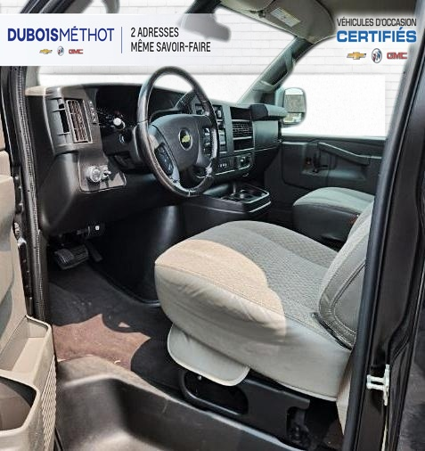 2020 Chevrolet Express Passenger 12 PASSAGERS, ALLONGEE, V6 4.3L in Victoriaville, Quebec - 12 - w1024h768px
