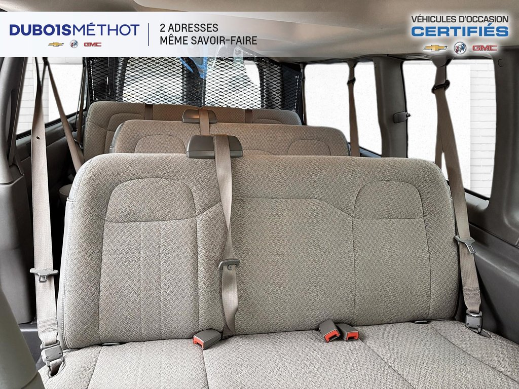 Chevrolet Express Passenger 12 PASSAGERS, ALLONGEE, V6 4.3L 2020 à Plessisville, Québec - 12 - w1024h768px