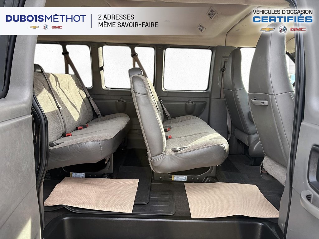 Chevrolet Express Passenger VAN 12 PASSAGERS ALLONGEE V6 4.3L, CHROME PACKAGE 2020 à Victoriaville, Québec - 12 - w1024h768px