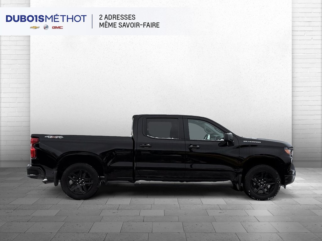 Chevrolet SILVERADO 1500 CREW CUSTOM 4RM Custom 2026 à Plessisville, Québec - 3 - w1024h768px