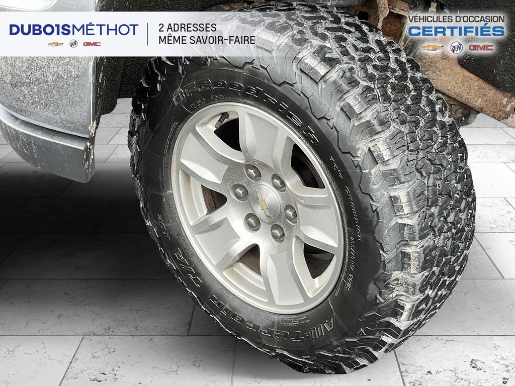 2017 Chevrolet Silverado 1500 LT, V8 5.3L, CREW, 4X4, 6 PLACES, in Victoriaville, Quebec - 2 - w1024h768px
