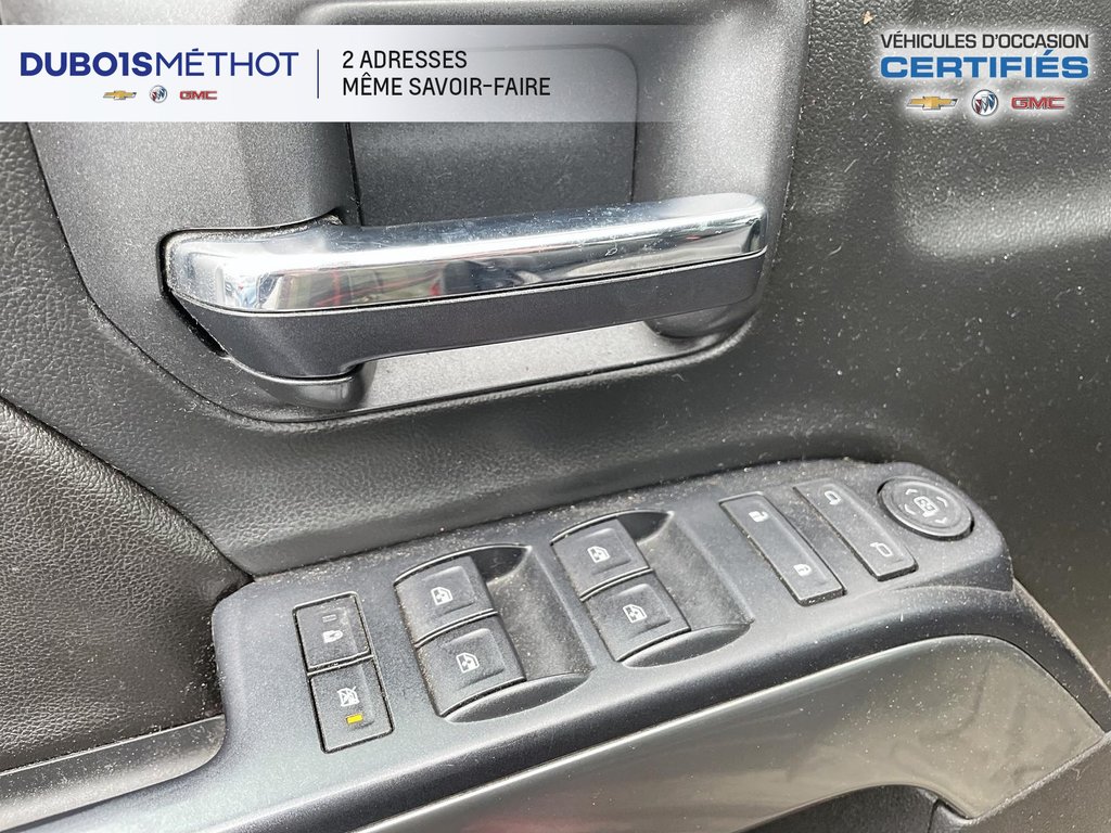 2017 Chevrolet Silverado 1500 LT, V8 5.3L, CREW, 4X4, 6 PLACES, in Victoriaville, Quebec - 16 - w1024h768px
