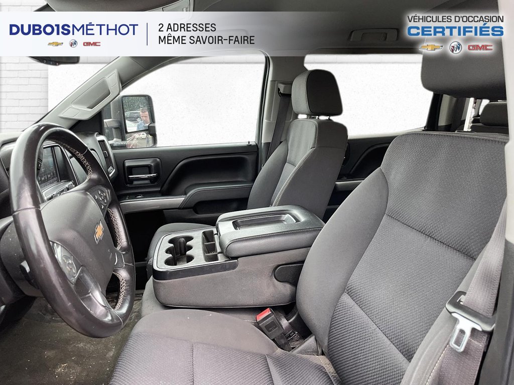 2017 Chevrolet Silverado 1500 LT, V8 5.3L, CREW, 4X4, 6 PLACES, in Victoriaville, Quebec - 14 - w1024h768px