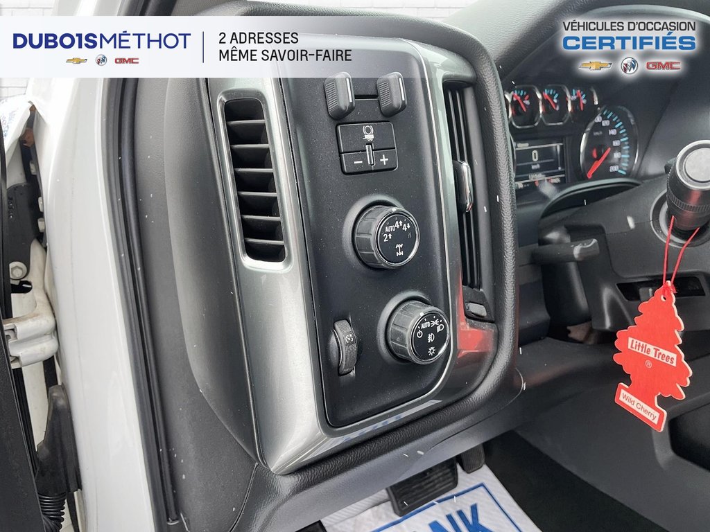 Chevrolet Silverado 1500 LT, V8 5.3L, 4X4, Z71, CREW 6 1/2 PIEDS !! 2017 à Victoriaville, Québec - 19 - w1024h768px