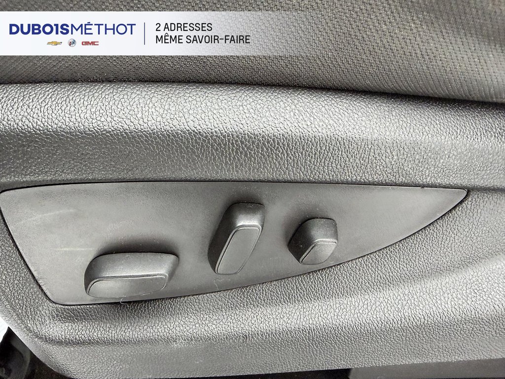 Chevrolet Silverado 1500 LT, Z71, V8 5.3L, 4X4, CONSOLE, 2017 à Victoriaville, Québec - 19 - w1024h768px