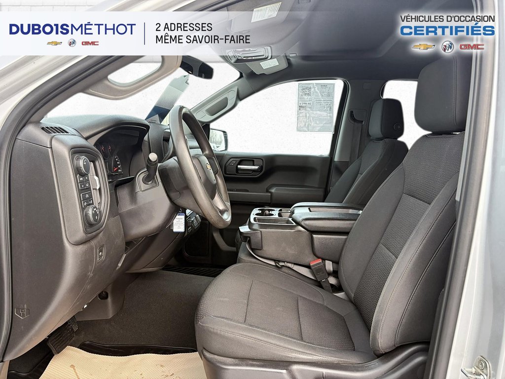 Chevrolet Silverado 1500 Custom, V8 5.3L, CREW CAB, 4x4, 6 PASSAGERS !!! 2021 à Victoriaville, Québec - 18 - w1024h768px
