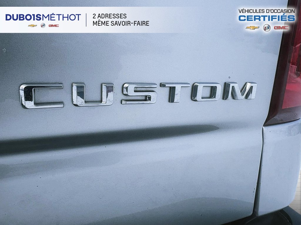 Chevrolet Silverado 1500 Custom, V8 5.3L, CREW CAB, 4x4, 6 PASSAGERS !!! 2021 à Victoriaville, Québec - 11 - w1024h768px
