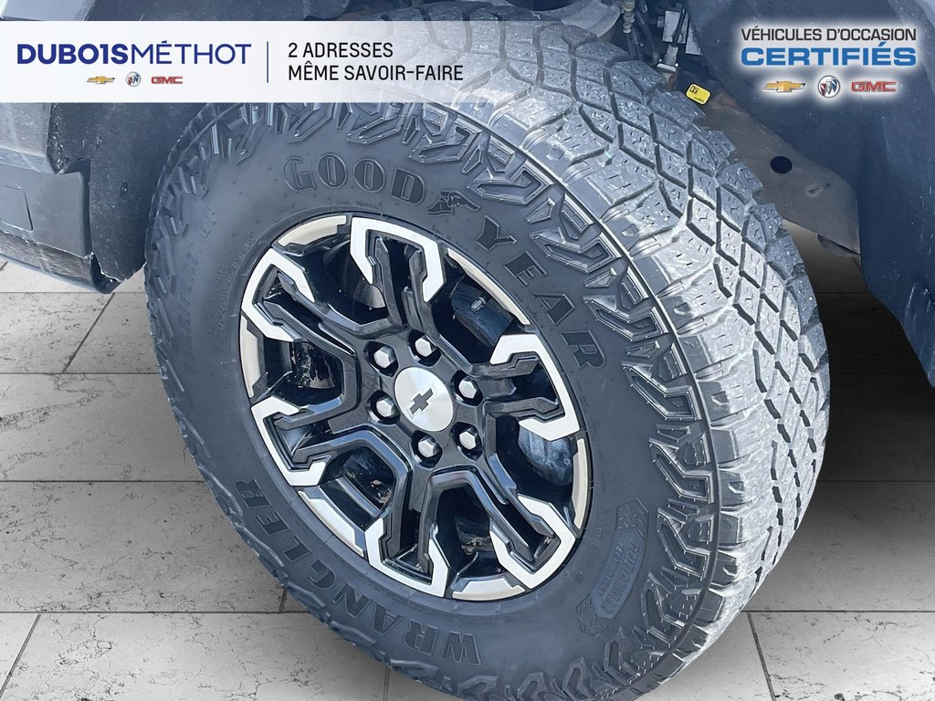 2022 Chevrolet Silverado 1500 ZR2, V8 6.2L, CREW, CUIR, MULTI-MATIC, DIFF BARRE in Plessisville, Quebec - 2 - w1024h768px