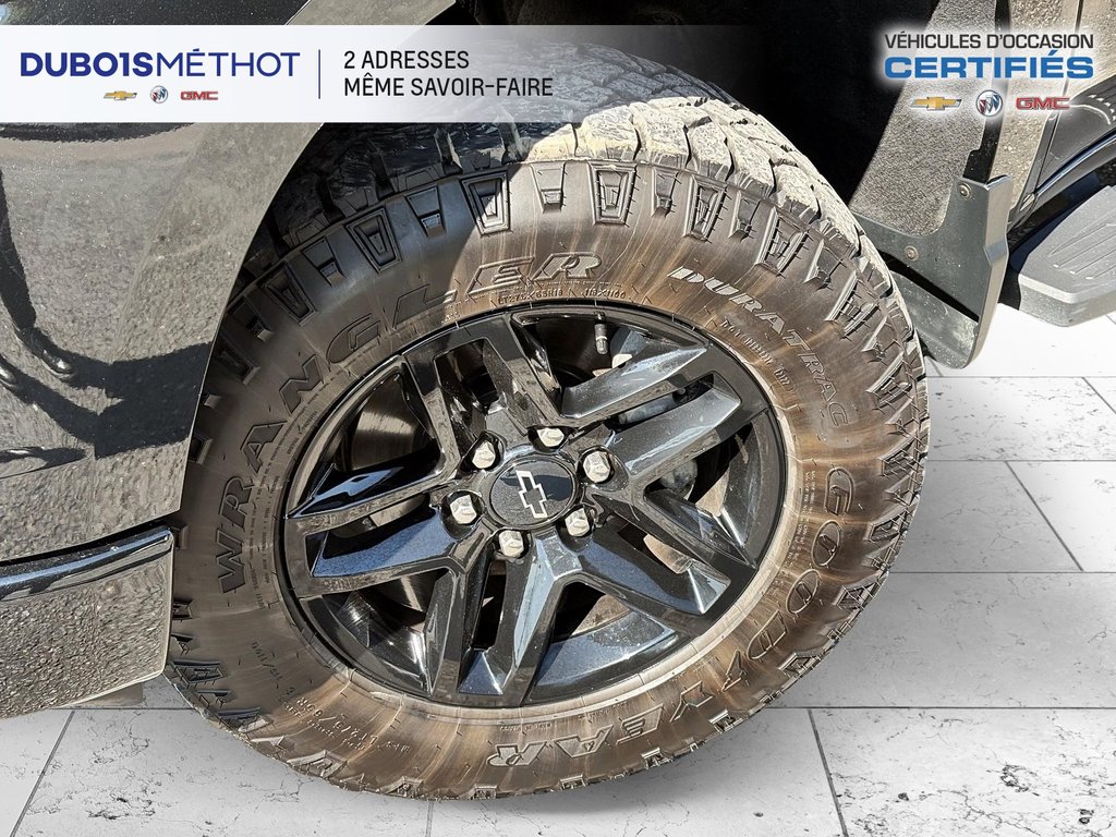Chevrolet Silverado 1500 CUSTOM TRAIL BOSS, V8 5.3L, CREW, 4X4 !!! 2022 à Victoriaville, Québec - 2 - w1024h768px