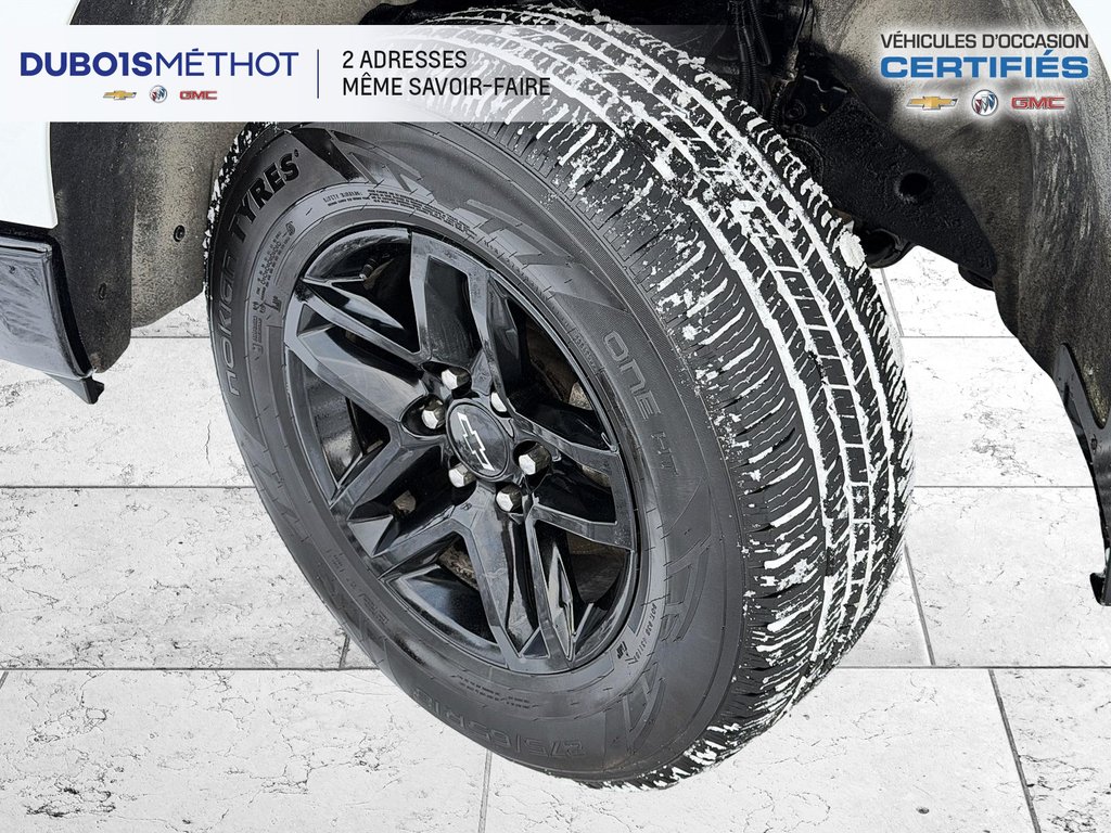 2022 Chevrolet Silverado 1500 Z71 CUSTOM TRAIL BOSS V8 5.3L CREW 4X4 LIFT KIT in Victoriaville, Quebec - 2 - w1024h768px