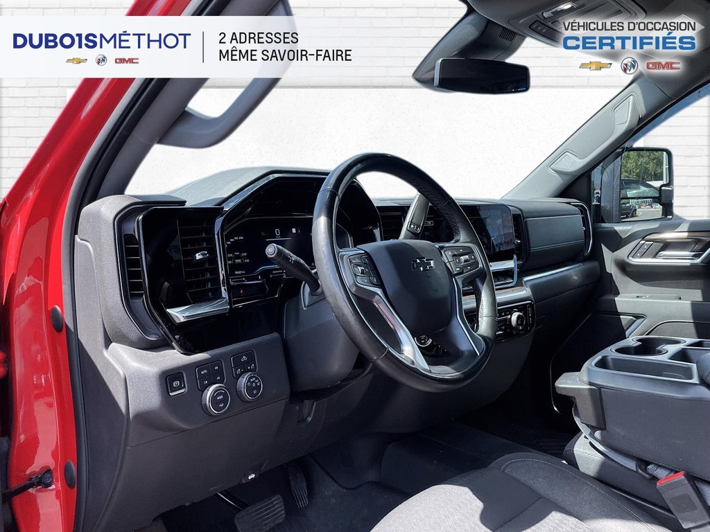 Chevrolet Silverado 1500 LT TRAIL BOSS, CREW, 4X4, 2.7L TURBO !!! 2023 à Victoriaville, Québec - 16 - w1024h768px
