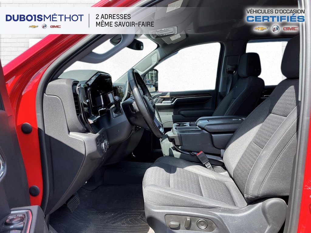 Chevrolet Silverado 1500 LT TRAIL BOSS, CREW, 4X4, 2.7L TURBO !!! 2023 à Victoriaville, Québec - 15 - w1024h768px