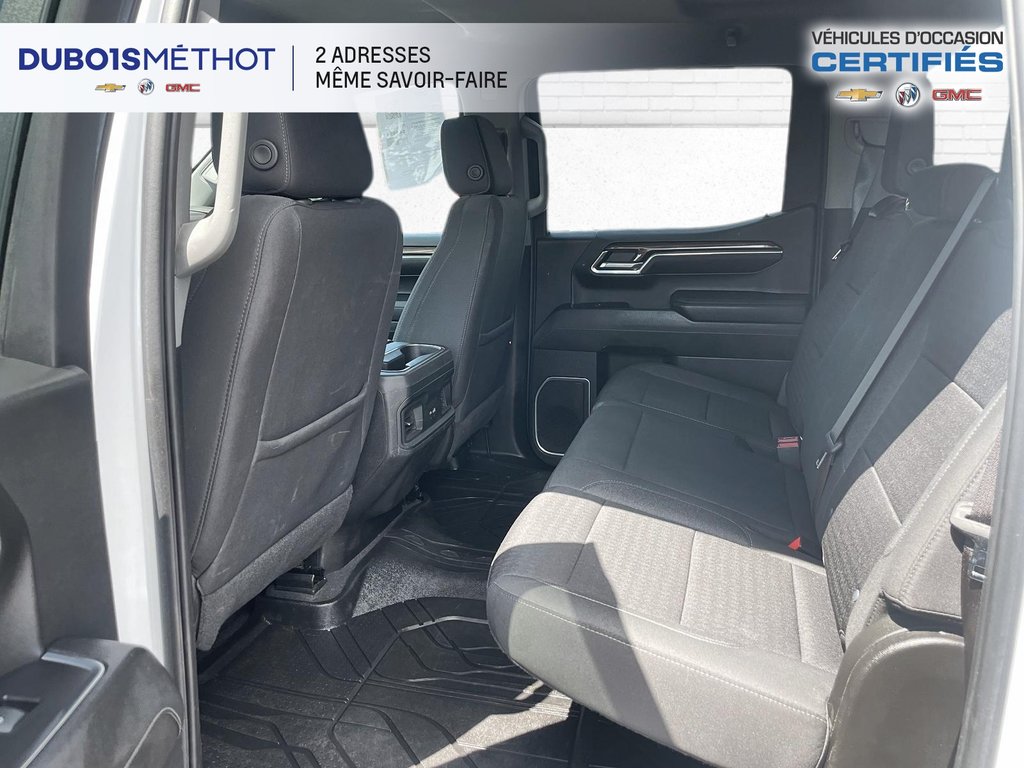 2023 Chevrolet Silverado 1500 RST, CREW, V8 5.3L REMORQUAGE MAX, 4X4 !!! in Plessisville, Quebec - 10 - w1024h768px