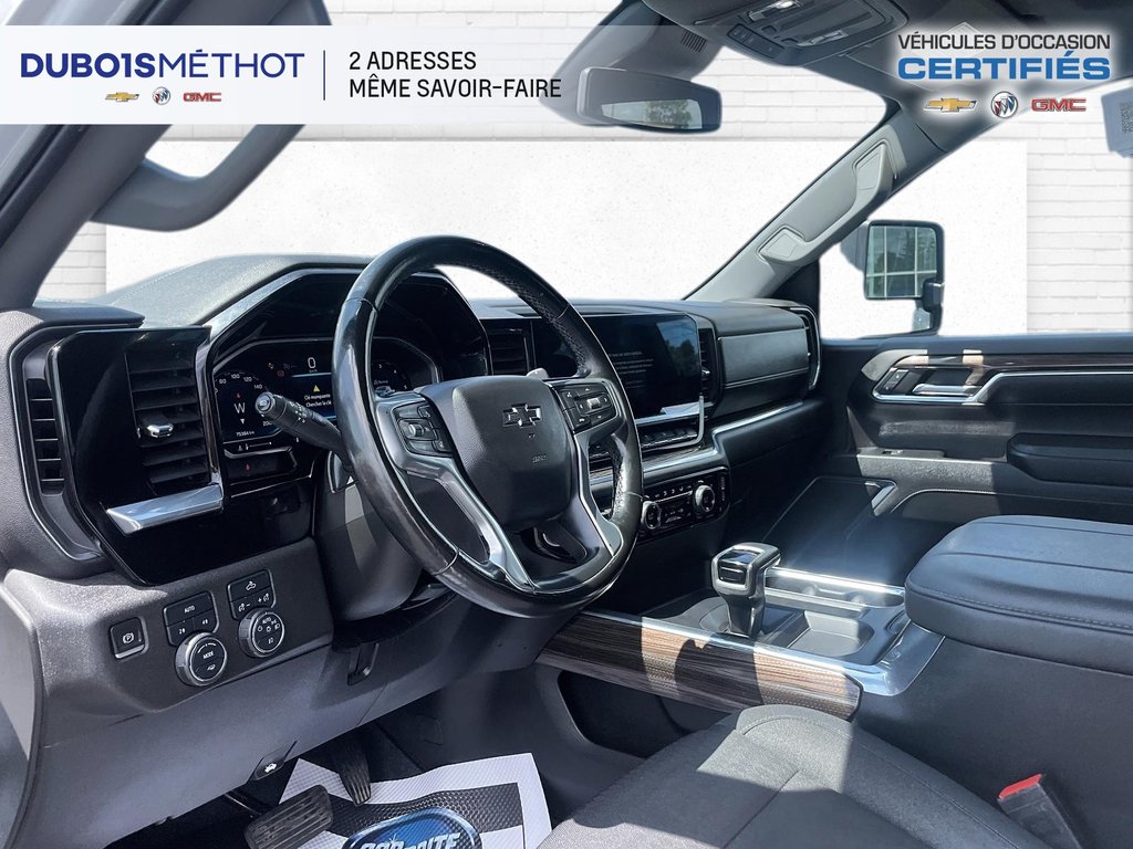 2023 Chevrolet Silverado 1500 RST, CREW, V8 5.3L REMORQUAGE MAX, 4X4 !!! in Plessisville, Quebec - 18 - w1024h768px