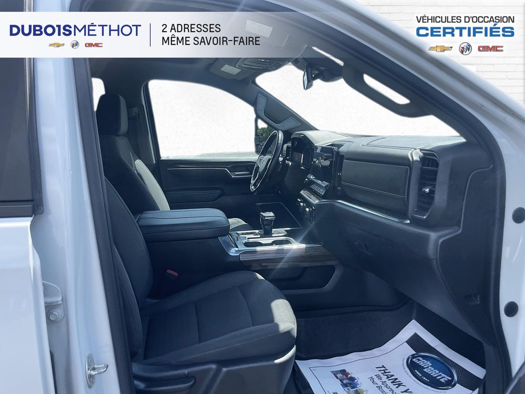 2023 Chevrolet Silverado 1500 RST, CREW, V8 5.3L REMORQUAGE MAX, 4X4 !!! in Plessisville, Quebec - 15 - w1024h768px