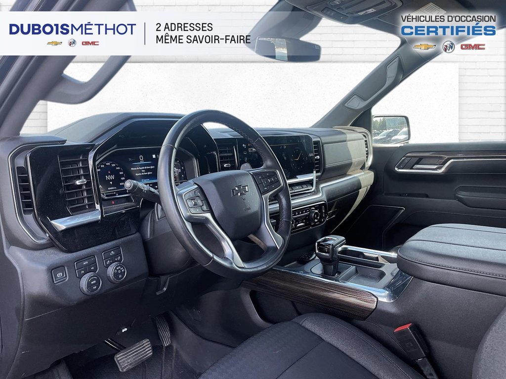 Chevrolet Silverado 1500 V8 5.3L REMORQUAGE MAX, 4X4 RST, REDLINE !!! 2023 à Victoriaville, Québec - 6 - w1024h768px