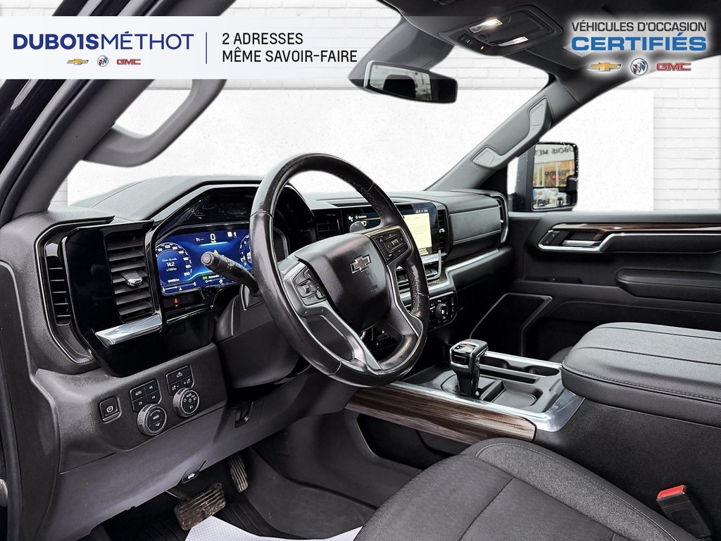 2023 Chevrolet Silverado 1500 RST, V8 5.3L, Z71, 4X4, CREW, CONSOLE !!! in Victoriaville, Quebec - 18 - w1024h768px