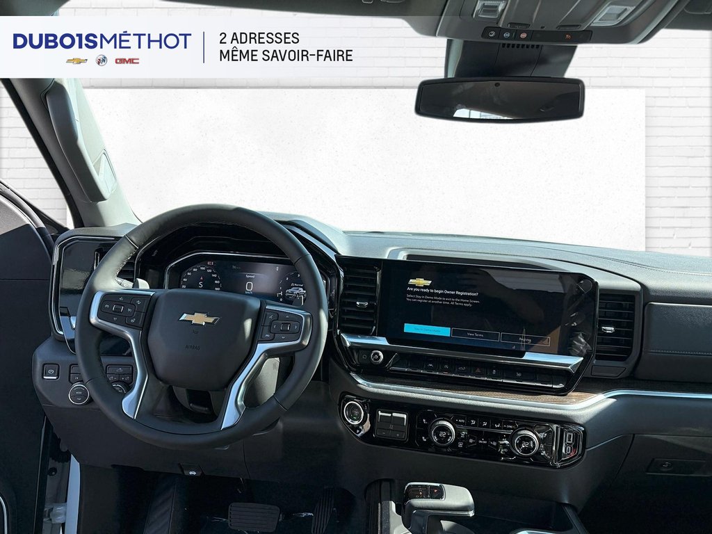 2025 Chevrolet Silverado 1500 LT in Victoriaville, Quebec - 5 - w1024h768px