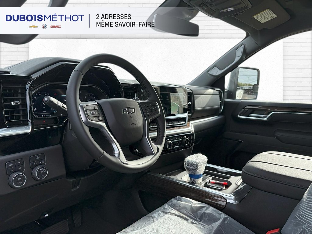 Chevrolet SILVERADO 1500 RST 2025 à Victoriaville, Québec - 4 - w1024h768px