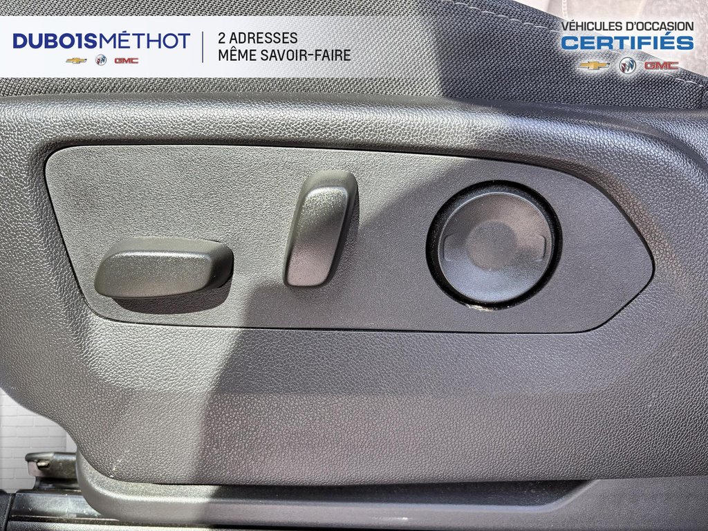 2025 Chevrolet Silverado 1500 CUSTOM TRAIL BOSS 4 CYL 2.7L TURBO CREW Z71 !!! in Victoriaville, Quebec - 19 - w1024h768px