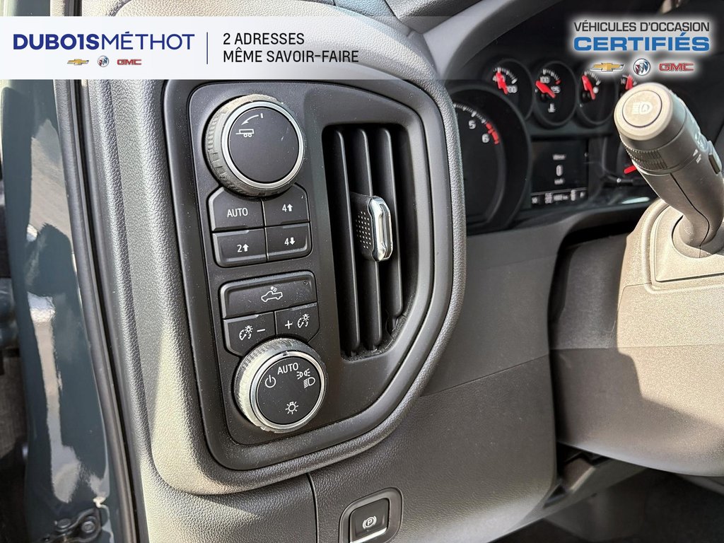 2025 Chevrolet Silverado 1500 CUSTOM TRAIL BOSS 4 CYL 2.7L TURBO CREW Z71 !!! in Victoriaville, Quebec - 22 - w1024h768px