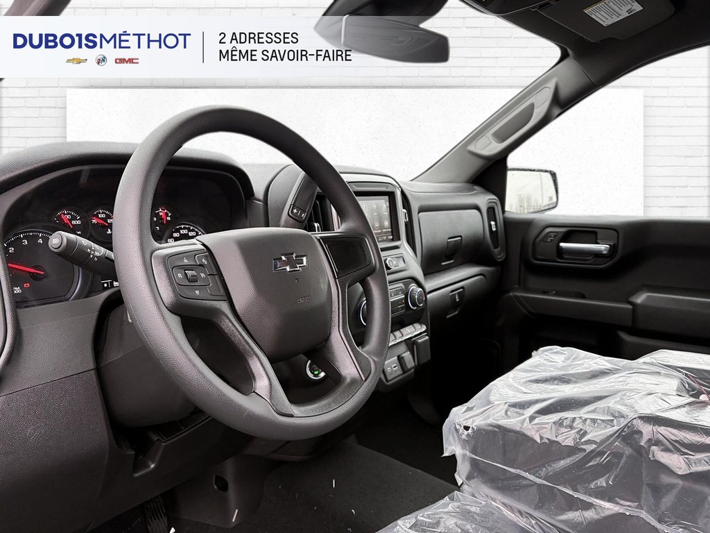 Chevrolet Silverado 1500 Custom Trail Boss 2026 à Plessisville, Québec - 4 - w1024h768px