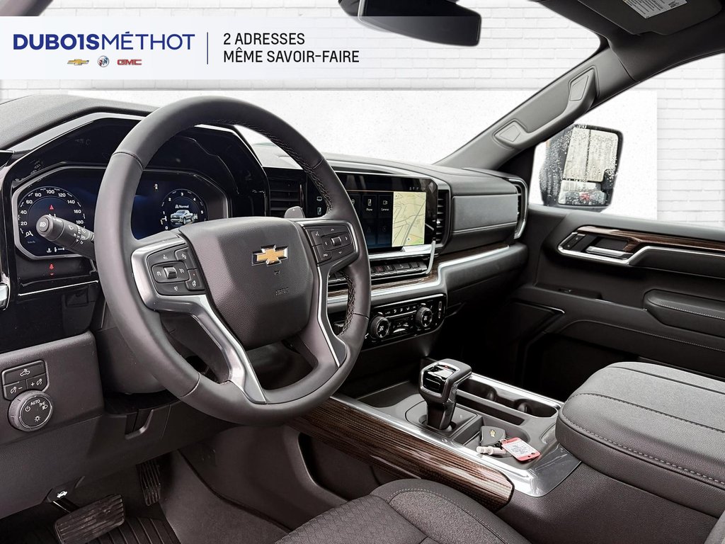 2026 Chevrolet Silverado 1500 LT in Victoriaville, Quebec - 4 - w1024h768px