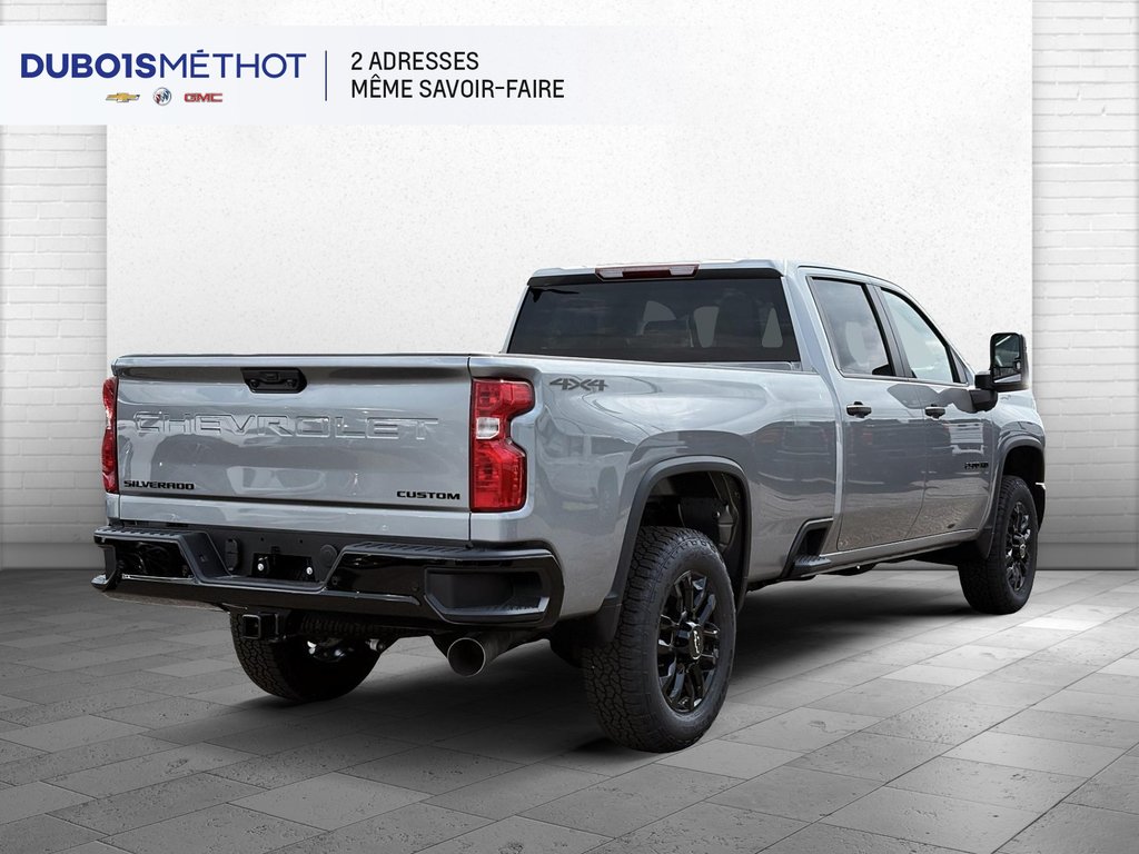 Chevrolet SILVERADO 2500 4RM CUSTOM CREW Custom 2025 à Victoriaville, Québec - 2 - w1024h768px