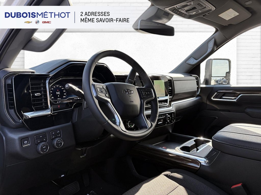 2025 Chevrolet SILVERADO 2500 4RM LT CREW LT in Plessisville, Quebec - 4 - w1024h768px