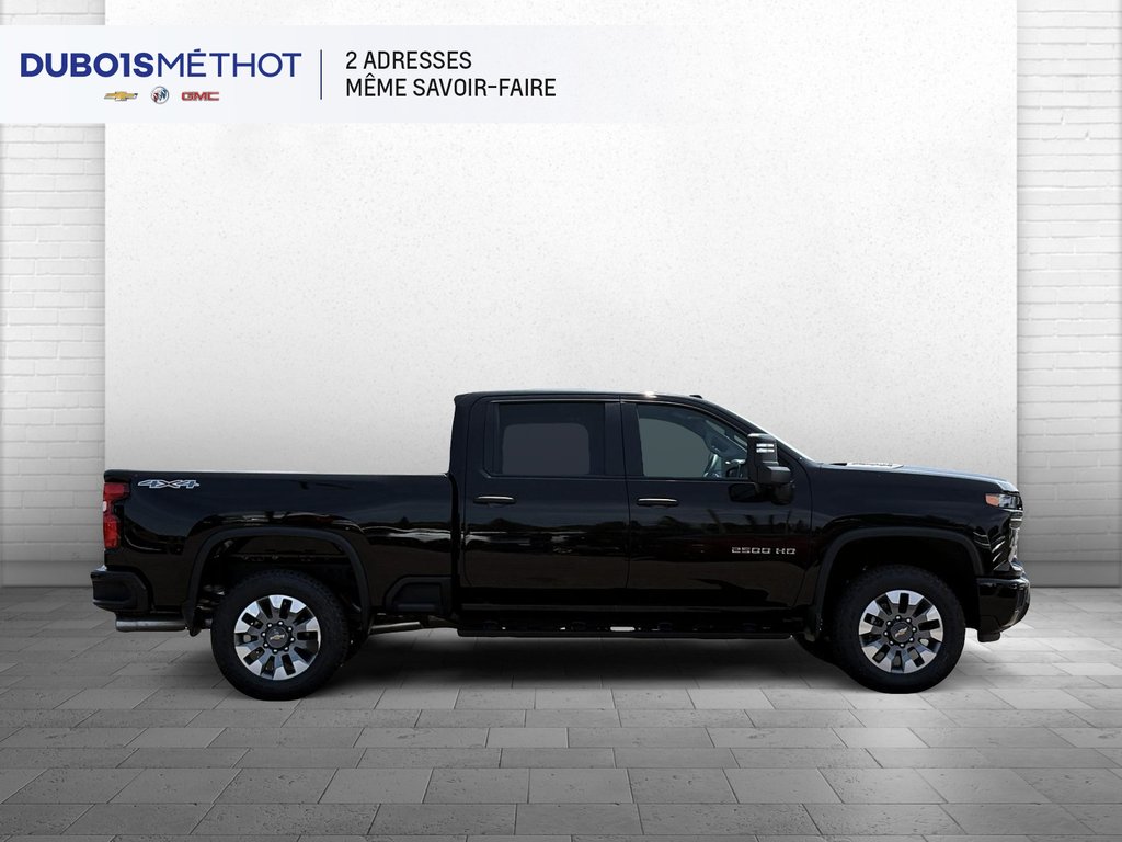 2026 Chevrolet Silverado 2500 HD in Victoriaville, Quebec - 3 - w1024h768px