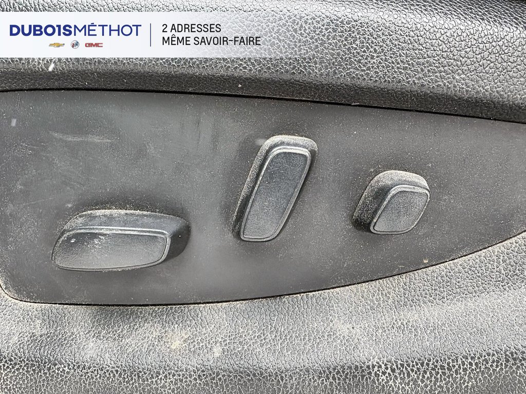 2018 Chevrolet Silverado 2500HD LT, CUSTOM SPORT, V8 6.6L DURAMAX, 4X4,CONSOLE !!! in Plessisville, Quebec - 14 - w1024h768px