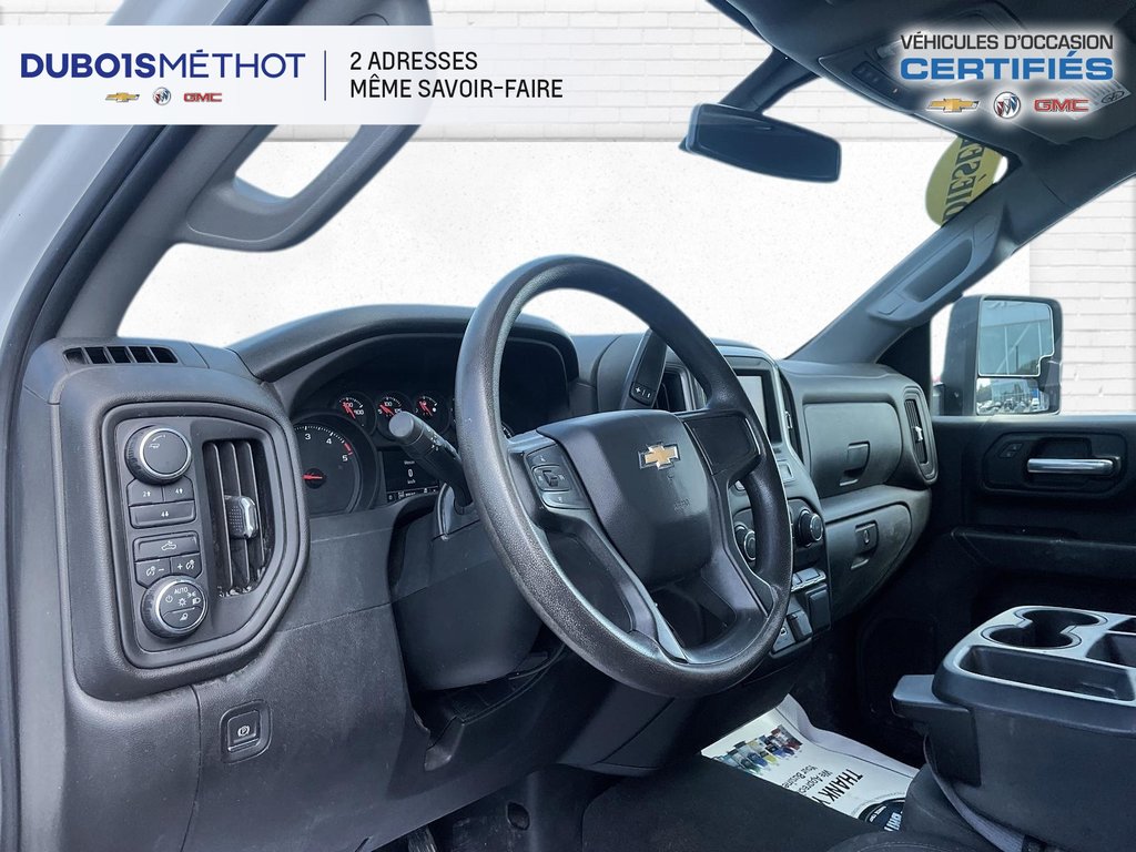 2023 Chevrolet Silverado 2500HD CUSTOM, V8 6.6L DURAMAX, DIESEL 6 PLACES !!! in Victoriaville, Quebec - 11 - w1024h768px