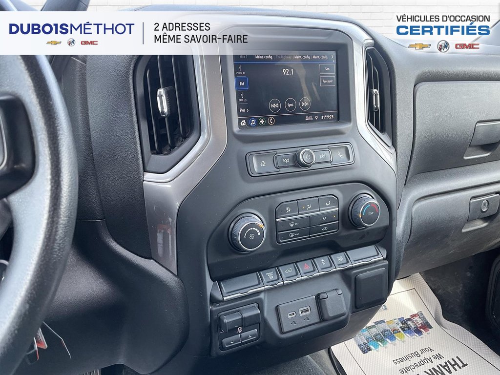 2023 Chevrolet Silverado 2500HD CUSTOM, V8 6.6L DURAMAX, DIESEL 6 PLACES !!! in Victoriaville, Quebec - 14 - w1024h768px