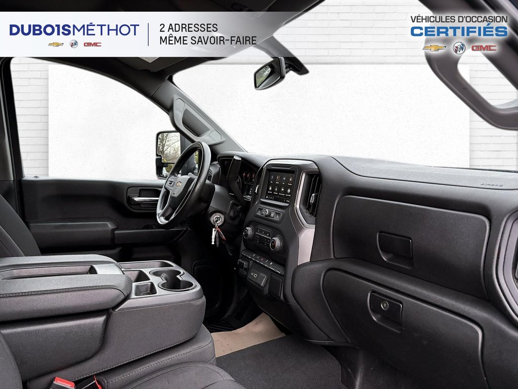 2023 Chevrolet Silverado 2500HD CUSTOM, V8 6.6L, DURAMAX, DIESEL, 6 PLACES !!! in Victoriaville, Quebec - 12 - w1024h768px
