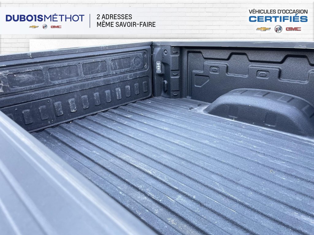 Chevrolet Silverado 2500HD LT Z71 V8 6.6L DIESEL DURAMAX CREW !!! 2024 à Victoriaville, Québec - 12 - w1024h768px