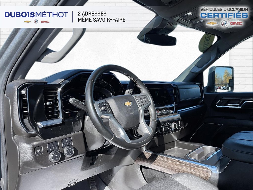 Chevrolet Silverado 2500HD LT, V8 6.6L DURAMAX DIESEL NOUVEAU MODELE CONSOLE 2024 à Victoriaville, Québec - 18 - w1024h768px