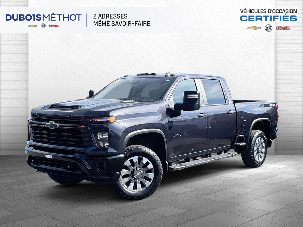 Chevrolet Silverado 2500HD CUSTOM V8 6.6L A GAS, 4X4, 6 PLACES, 2500 HD !!!! 2024 à Plessisville, Québec - 1 - w1024h768px