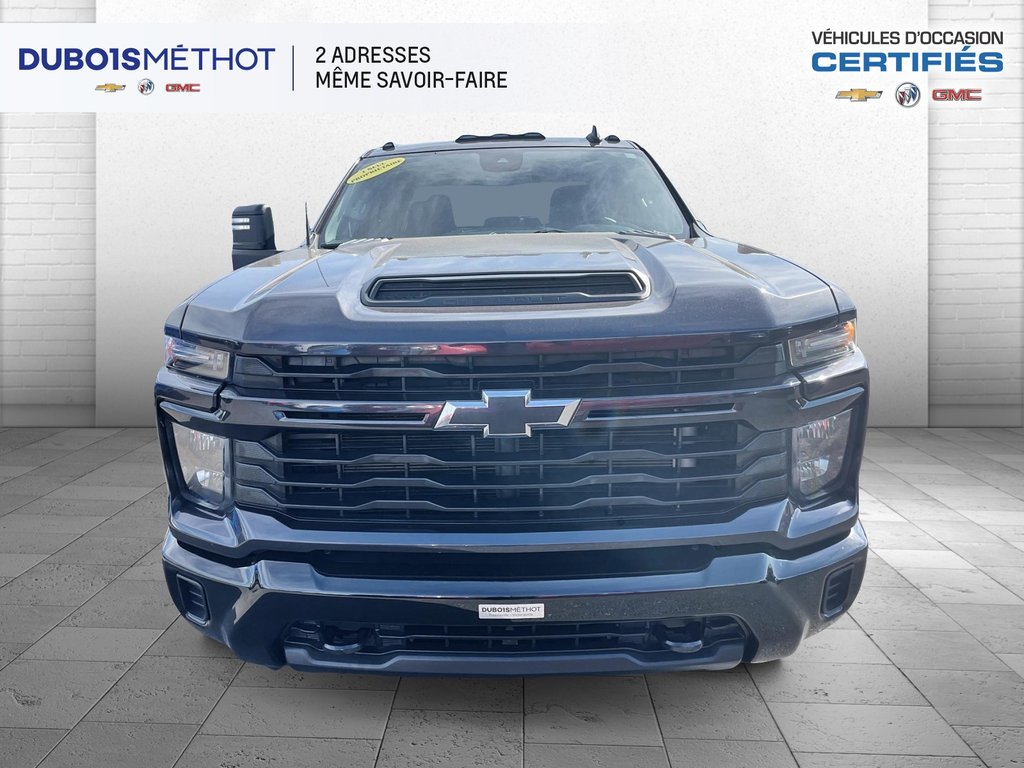 Chevrolet Silverado 2500HD CUSTOM V8 6.6L A GAS, 4X4, 6 PLACES, 2500 HD !!!! 2024 à Plessisville, Québec - 4 - w1024h768px